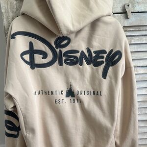 Walt Disney World Disney parks, zip up hoodie, unisex size medium